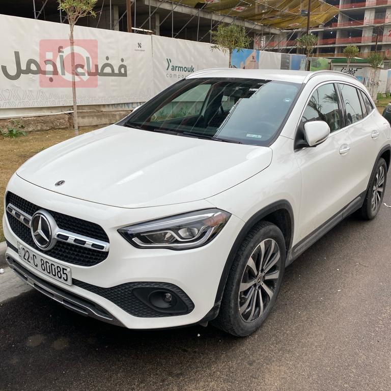 مێرسێدس بێنز GLA